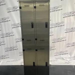 Kiyinish xonasi uchun shkaf