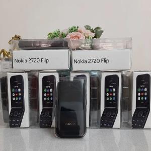 Смартфон Nokia 2720 Flip