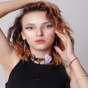 S3-425 GREEN  0.00 2PS с Каплей YASHIL, 2ta linza+Ko‘z tomchilari sovg‘a sifatida