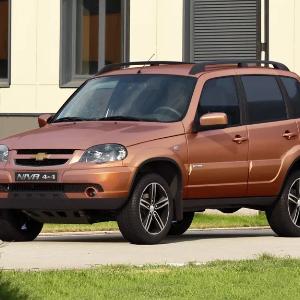 Автомобиль Chevrolet NIVA GLC