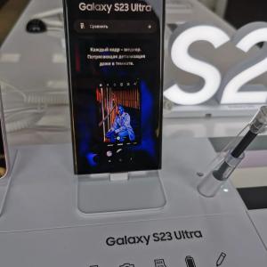 Смартфон Samsung Galaxy S23+ 12/256GB