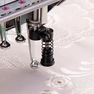 Приспособление для прорезания ткани (вышивка Ришелье)