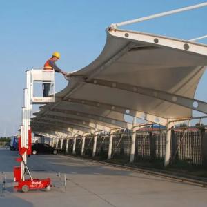 Гидравлическая подъемная платформа с одной мачтой