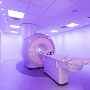 HPL панели для стен чистых помещений, лабораторий и операционных