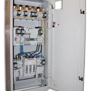 Установки конденсаторные типа УКМ