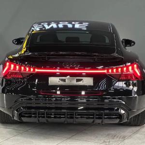 Электромобиль Audi e-tron GT 500km 2022