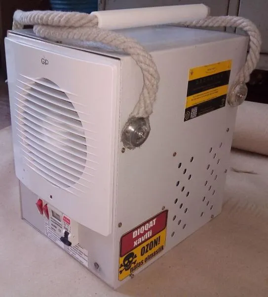 Ozonator