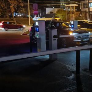 Автоматическая парковка с паркоматом