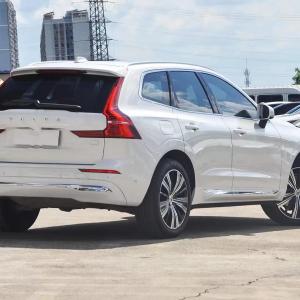 Электромобиль Volvo XC60 2023