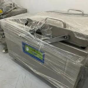 Zaminli ikki kamerali vakuumli qadoqlash mashinasi.