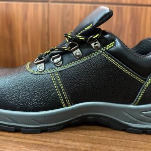 Rebekka xavfsizlik poyabzali