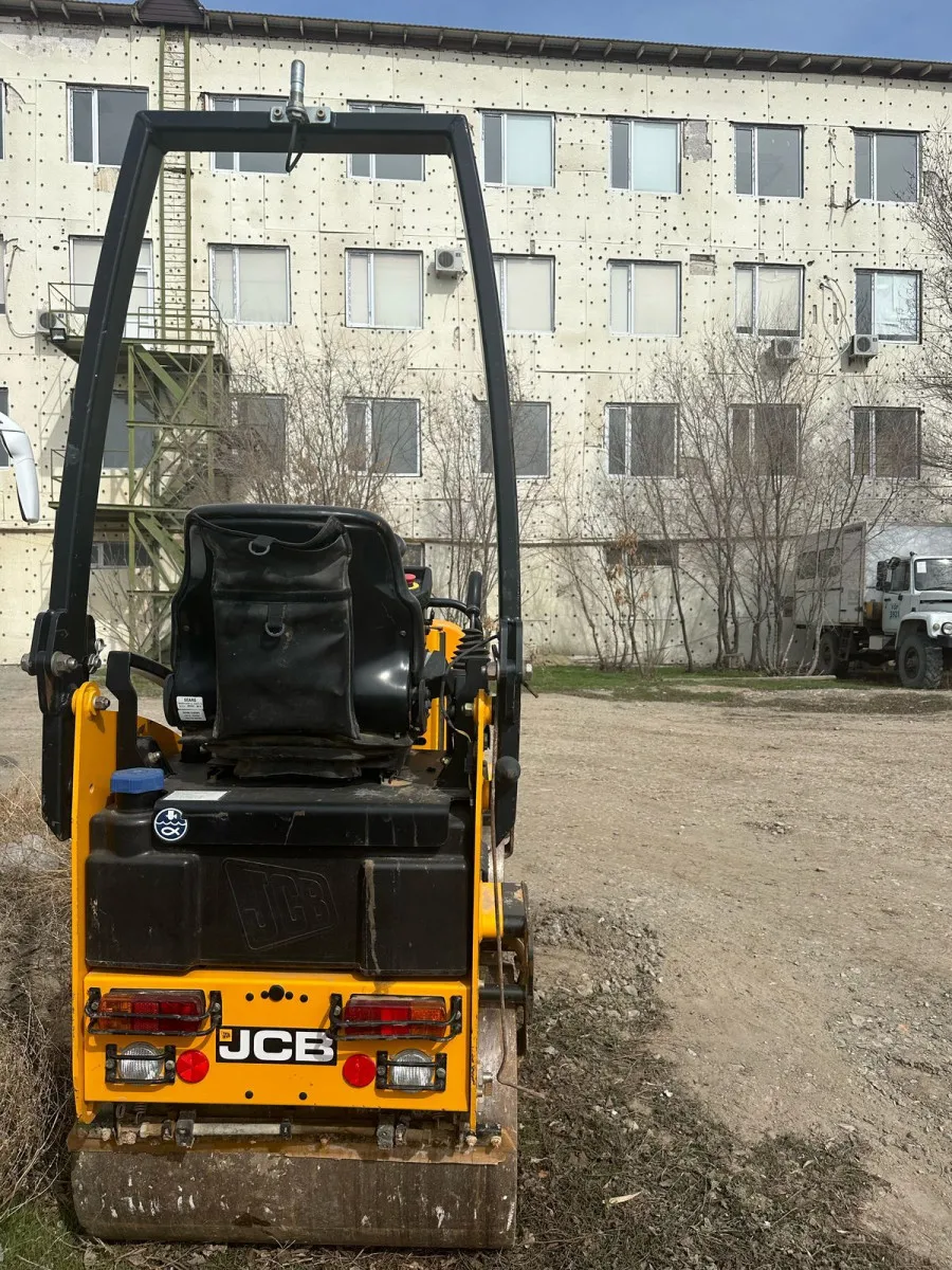 JCB Road Roller 2014