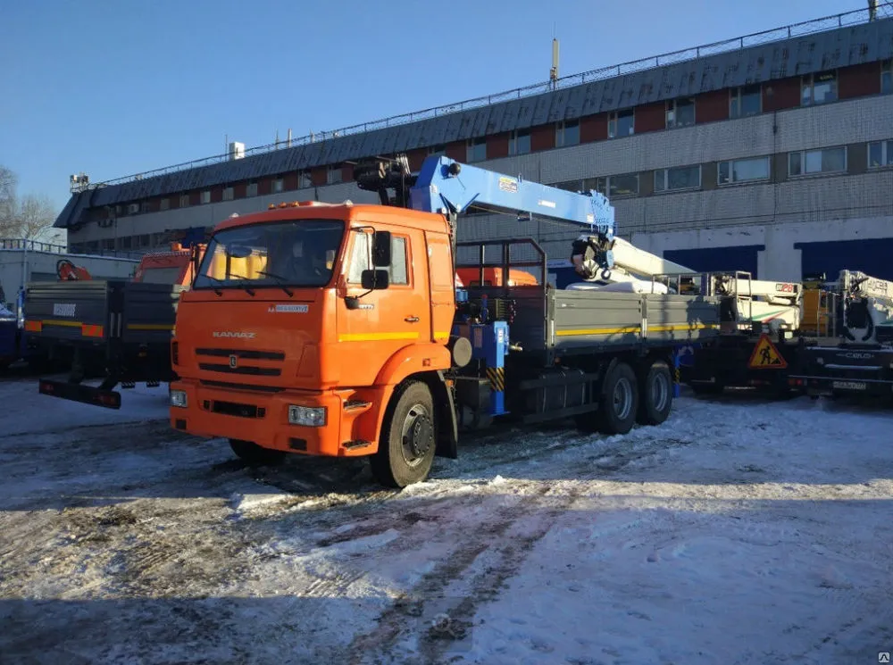 Краноманипулятор г/п 5 т на шасси MAN (4х2)