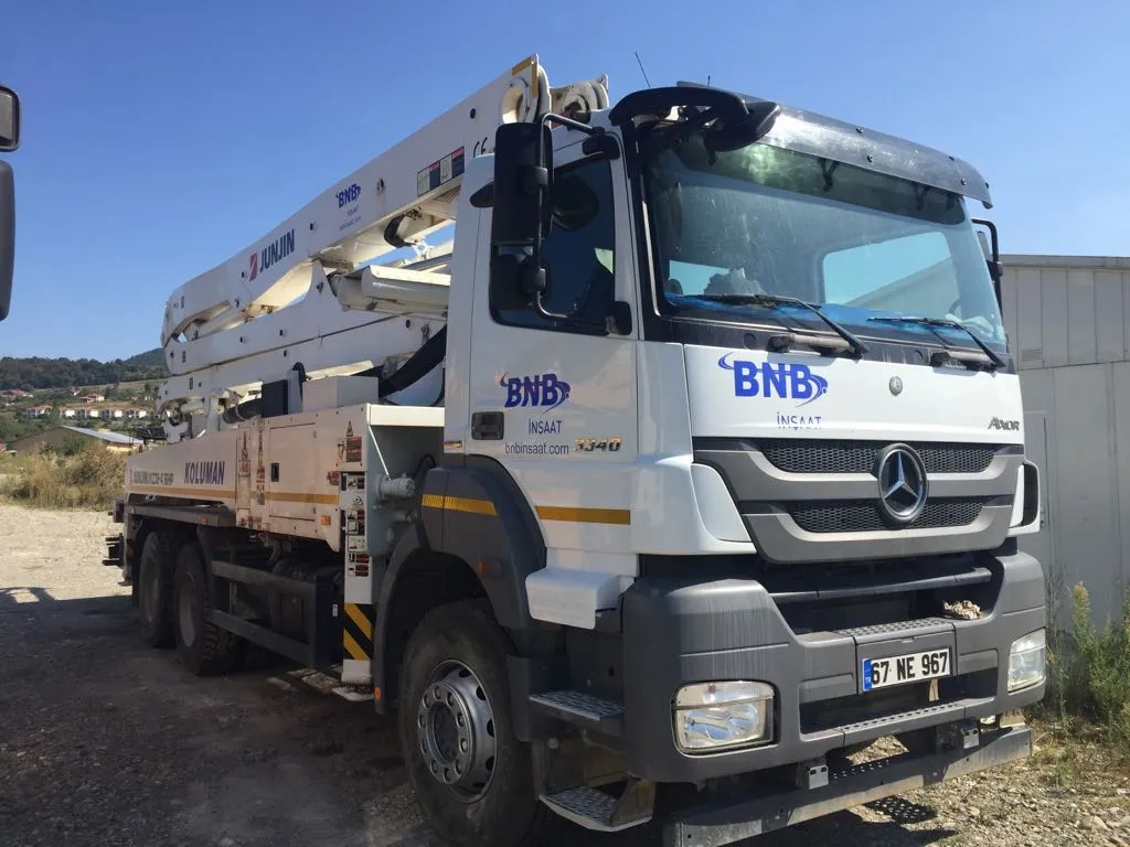 Бетоннонасос MERSEDES BENZ 38 метровый 2017г