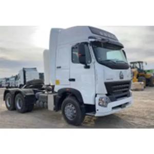 Metan ustidagi A7 HOWO traktori