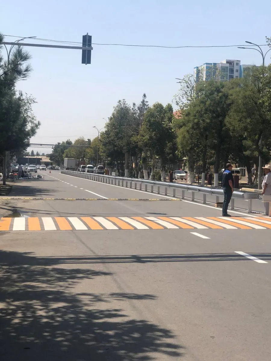 Ikki qavatli ikki tomonlama yo'l to'siqlari