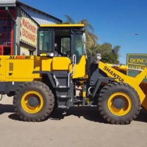 Погрузчик SHANTUI SL30WN 1.8 куб. В наличии.