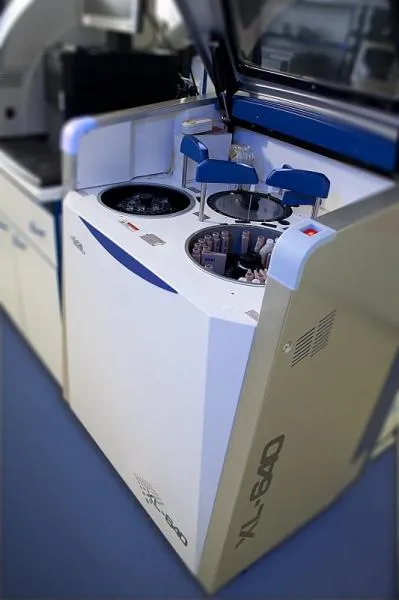 Avtomatik biokimyoviy analizator Erba XL-640