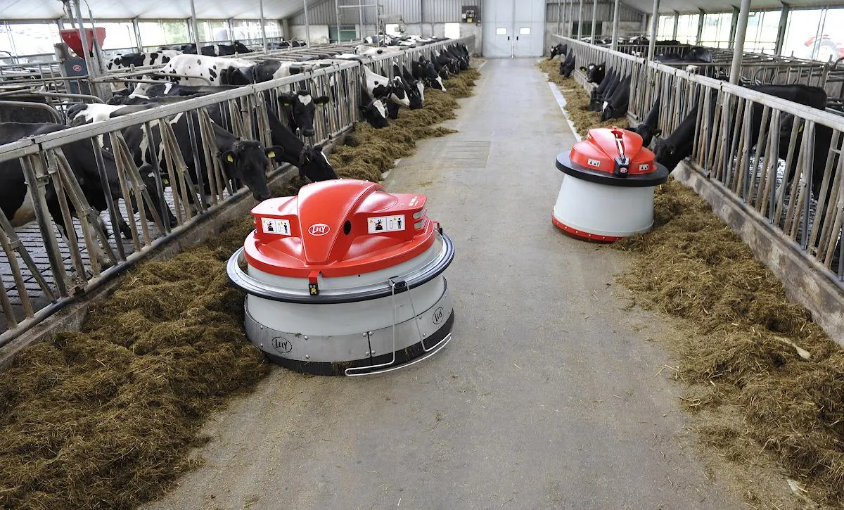 Lely Juno avtomatik oziqlantiruvchi trimmer