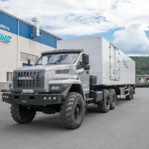 Ural traktori Toshkentda sotiladi (maxsus texnika)