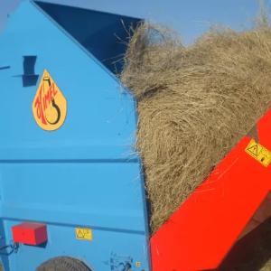 Ko'chma pichan va somon toyalarini maydalagichlar