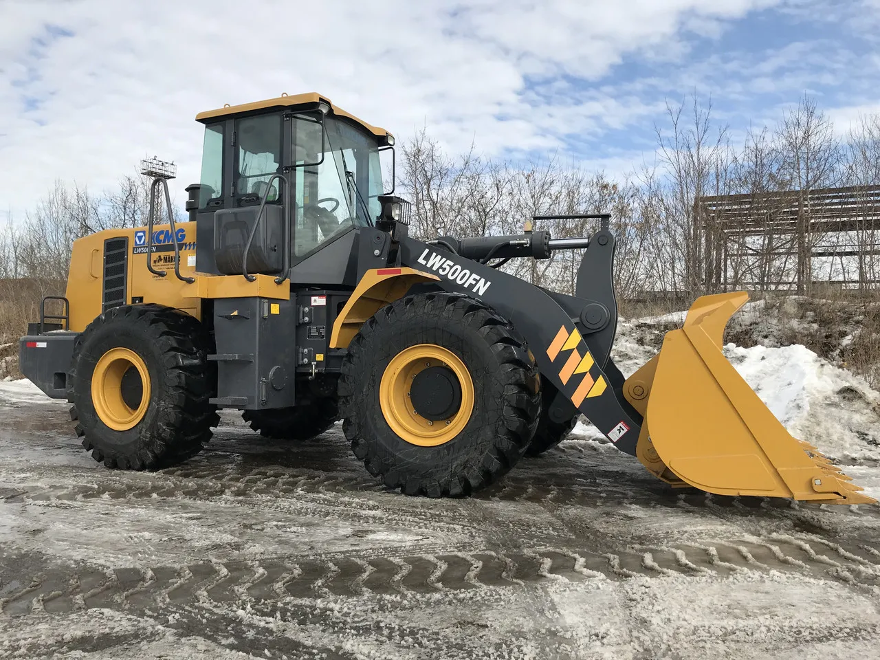 Погрузчик фронтальный XCMG LW500FN
