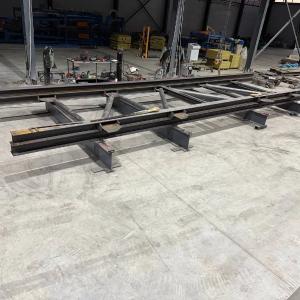 Metall konstruksiyalarni ishlab chiqarish va sendvich panellarni o'rnatish.