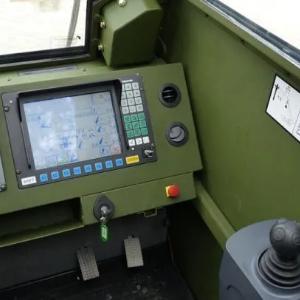 LIEBHERR harbiy krani