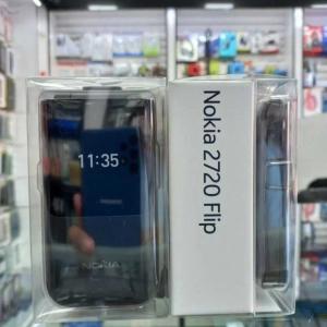 Смартфон Nokia 2720 Flip