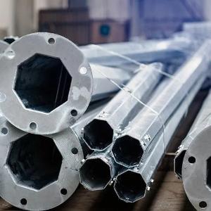 Faceted 5G radio ustunlari