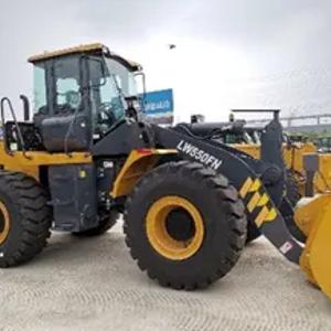 Фронтальный погрузчик 3,2м3 XCMG LW550FN