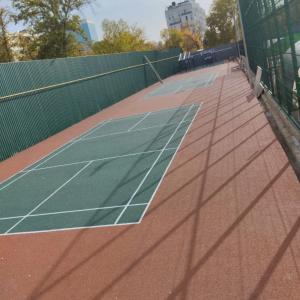 Резиновое покрытие для теннисного корта