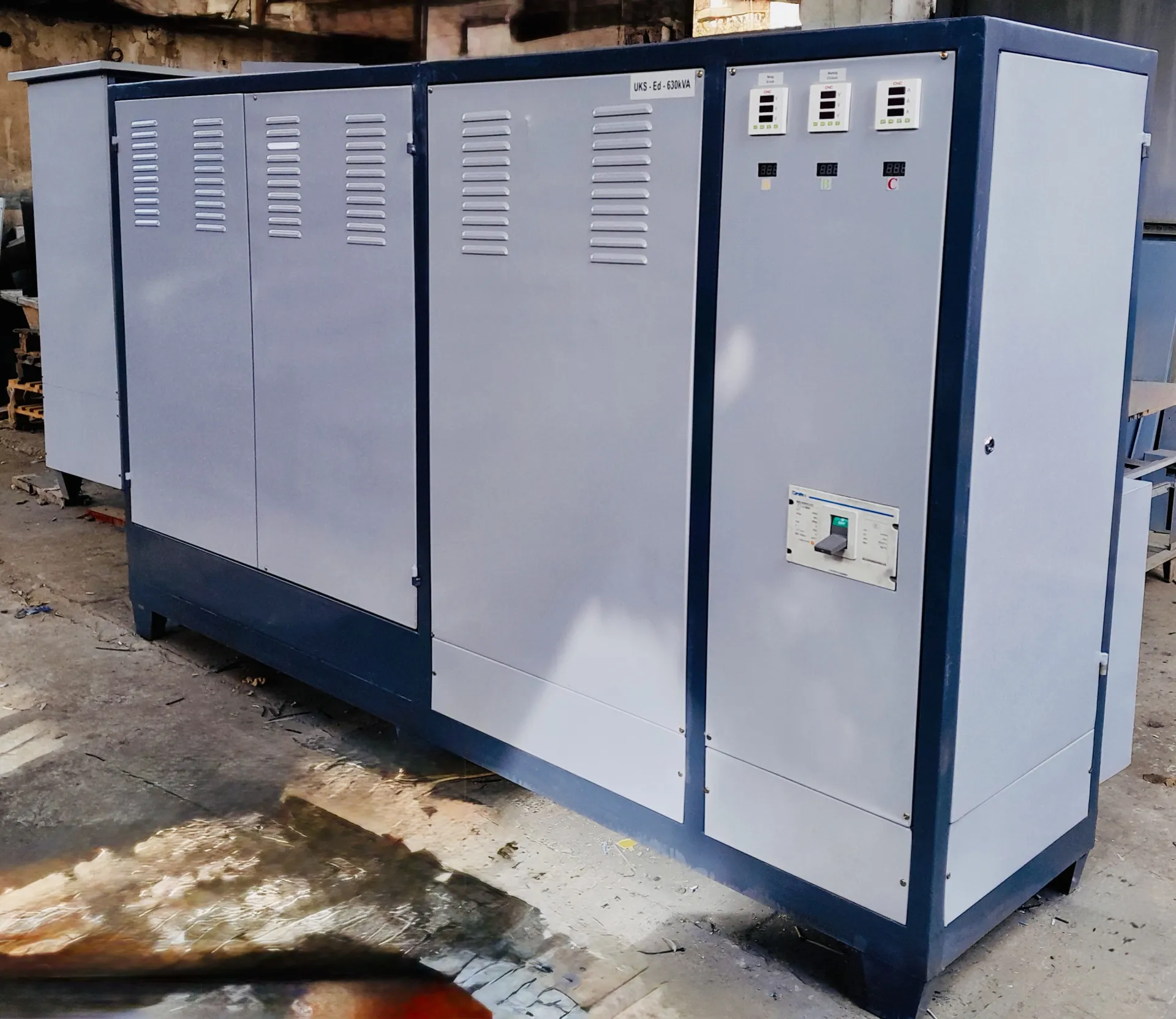 Стабилизатор напряжения 2500 kvA