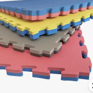 Маты напольные для спортивных секций, толщина - 2,5 см и 4 см