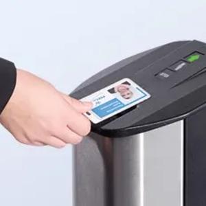 SECURITY MARKET dan elektromexanik uchburchak turniketlari