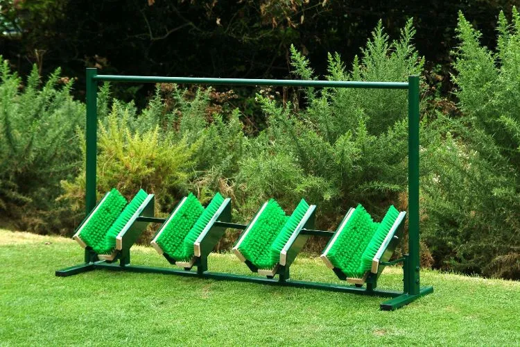 Oyoq kiyimlarini yuvish va tozalash uchun uskunalar