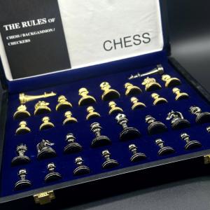 Шахмат метал фигурали  CHESS