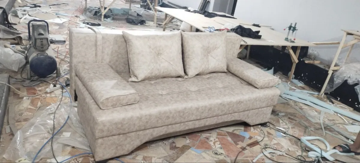 Evro kitob modeli