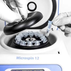 Высокоскоростная лабораторная центрифуга Мicrospin 12