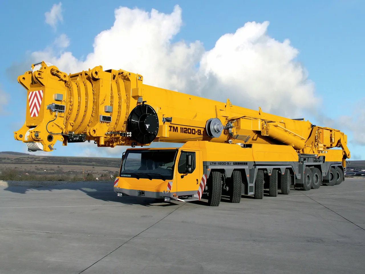 Mobil kran LIEBHERR