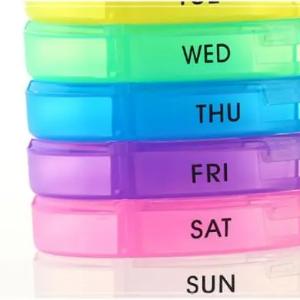 Очень красивый органайзер для таблеток с 28 отделениями