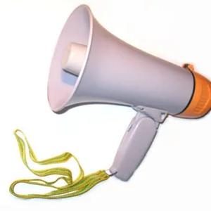 Мегафон с аккумулятором. Громкоговоритель, рупор.