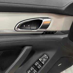 Электромобиль Porsche Panamera