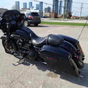 Мотоцикл Harley-Davidson Street Glide Special 114