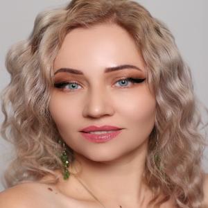 WC2-08 LIGHT BLUE  0.00 2PS с Каплей Цветные ГОЛУБЫЕ, 2 Линзы+Капли для глаз в Подарок
