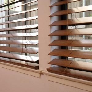 Деревянные жалюзи