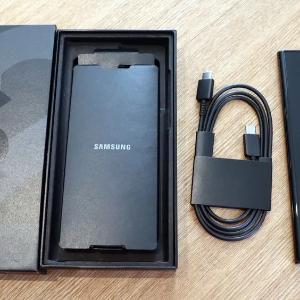 Смартфон Samsung Galaxy S22 Ultra