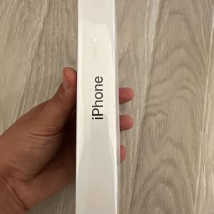 Смартфон Apple iPhone 11