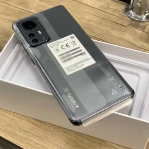 Смартфон Xiaomi 12 8/128GB
