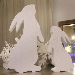 Ko'pikli plastmassadan 2D, 3D yangi yil hajmli raqamlari